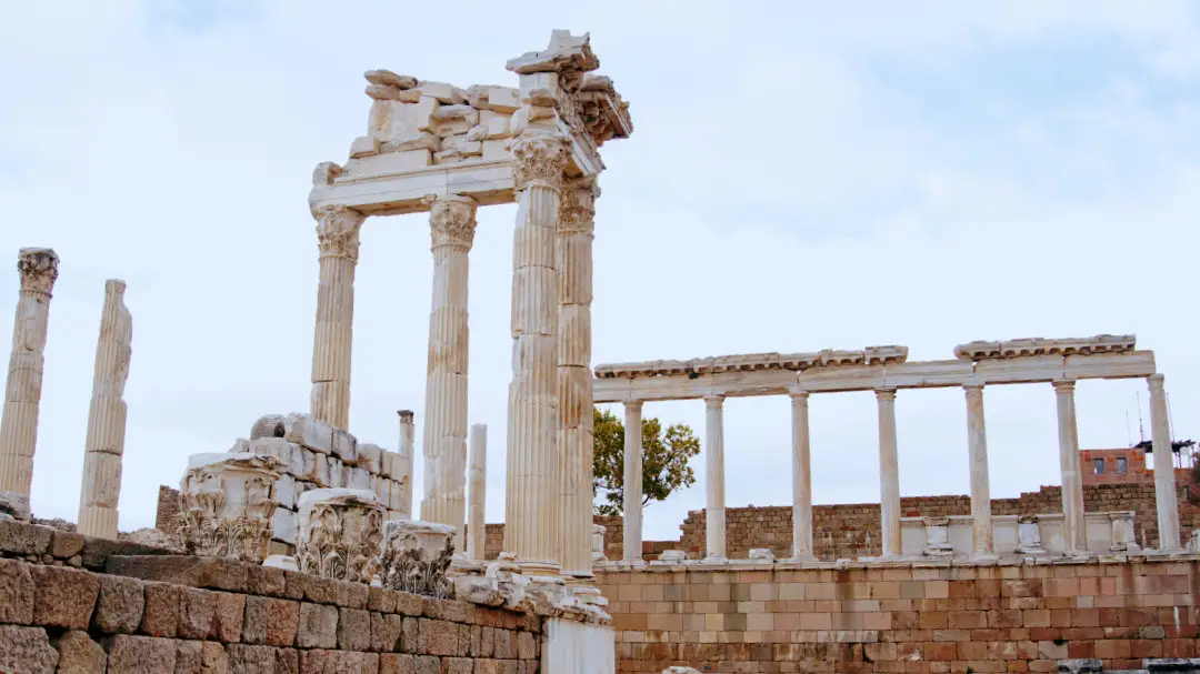 Take a Journey Through Time: 7 Must-Visit Roman Ruins in Turkey