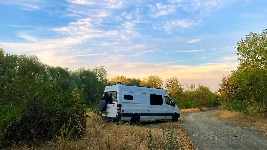 mercedes-sprinter-parked-on-quite-national-park-road